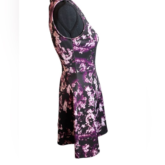 Jennifer Lopez Magenta Purple Abstract Fit & Flare Scuba Dress Size 4 - Picture 5 of 11